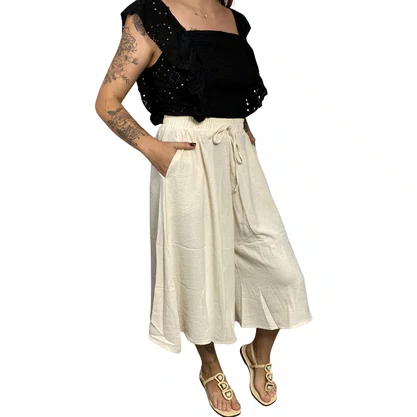 Bermuda Facinelli Feminina Areia Brilho