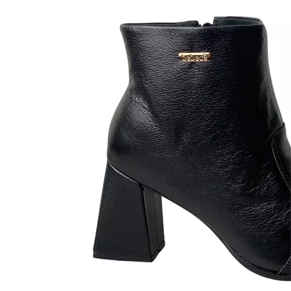 Bota Bebecê Feminina Preto Couro