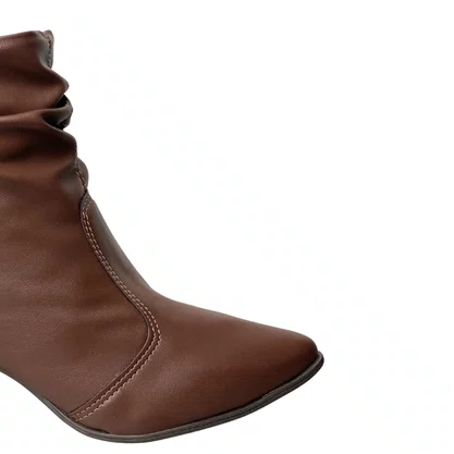 Bota Via Uno Feminina Cacau Salto Bloco 
