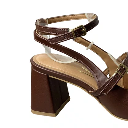 Chanel Vizzano Feminino Chocolate Fecho Fivela 