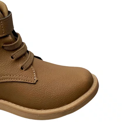 Coturno Kidy Infantil Masculino Caramelo Calce Fácil 