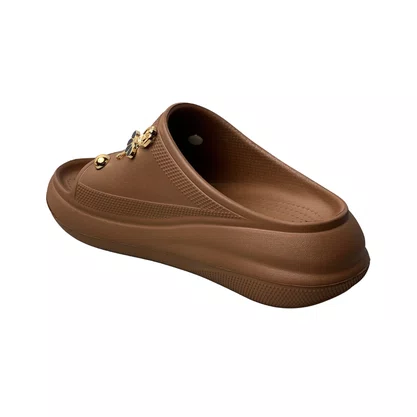 Crocs Aberto Yvate Feminino Marrom Acompanha Acessórios