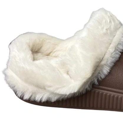 Crocs Moleca Feminina Chocolate Peluciada 