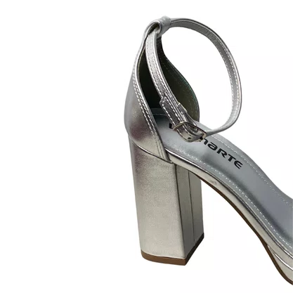 Sandália Via Marte Feminina Prata Fecho Fivela 