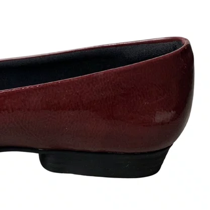 Sapatilha Piccadilly Feminina Burgundy Ferragem Dourada 