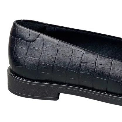 Sapato Beria Rio Feminino Preto Ferragem Dourada 