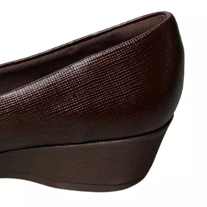 Sapato Piccadilly Feminino Cacau Ferragem Dourada 