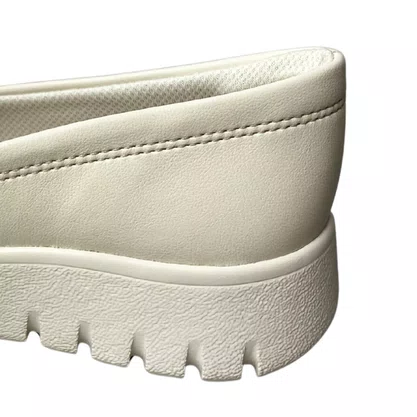 Sapato Piccadilly Feminino Off White Calce Fácil 