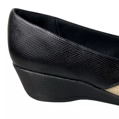 Sapato Piccadilly Feminino Preto Ferragem Dourada 