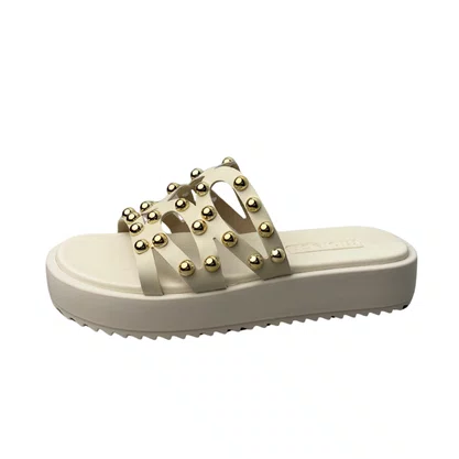 Tamanco Moleca Femininno Branco Off Ferragens Douradas