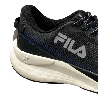 Tênis Fila Masculino Preto Striker Cadarço 