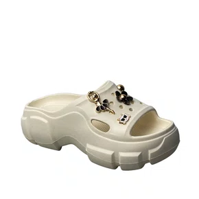 Crocs Aberto Yvate Feminino Off White Acompanha Acessórios