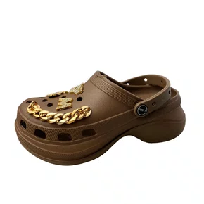 Crocs Corfly Feminina Marrom Pingente 