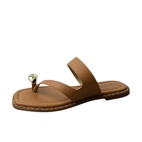 Rasteirinha Beira Rio Feminina Camel Ferragem Dourada 