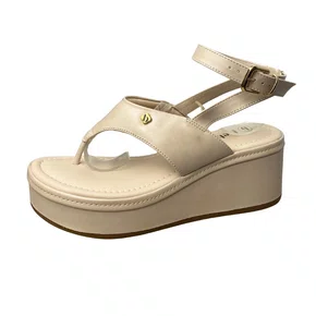 Sandália Flat Bebecê Feminina Aveia Fivela Dourada 