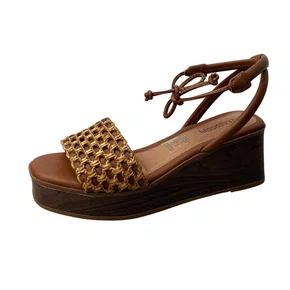 Sandália Mississipi Feminina Tabaco Fechamento Amarração 