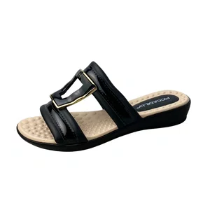 Tamanco Piccadilly Feminino Preto Ferragem 