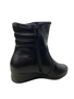 Bota Mooncity fem. cano baixo peluciada preto 