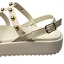 Sandália Flat Moleca Feminina Branco Off Ferragens Douradas 